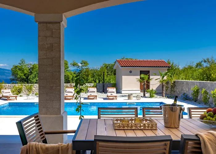 Vila Luxury Glabrova With Pool, Jacuzzi And Sauna *