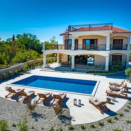 Luxury Glabrova With Pool, Jacuzzi And Sauna Villa Gostinjac