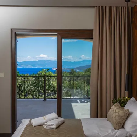 Luxury Glabrova With Pool, Jacuzzi And Sauna Villa