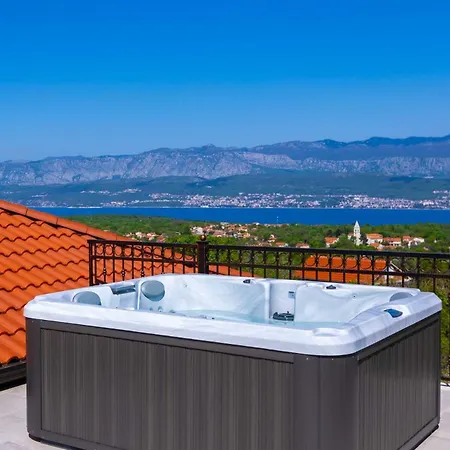 Luxury Glabrova With Pool, Jacuzzi And Sauna Gostinjac