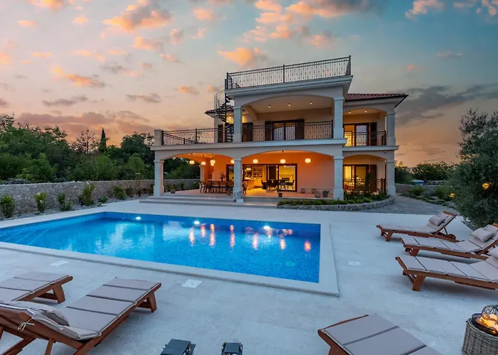 Luxury Glabrova With Pool, Jacuzzi And Sauna Gostinjac