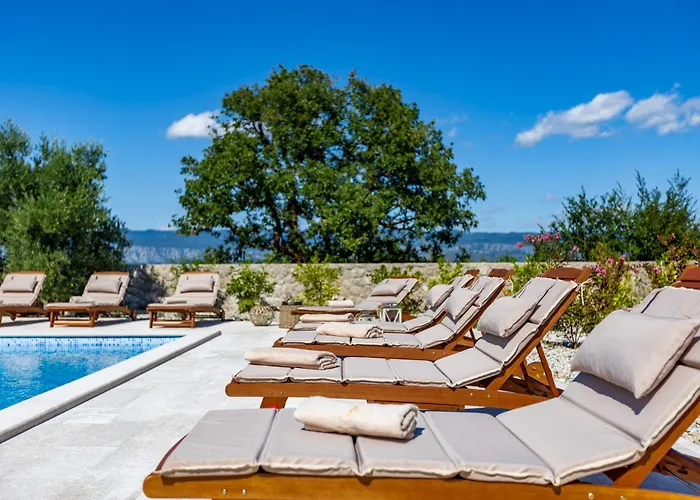 Βίλα Luxury Glabrova With Pool, Jacuzzi And Sauna *
